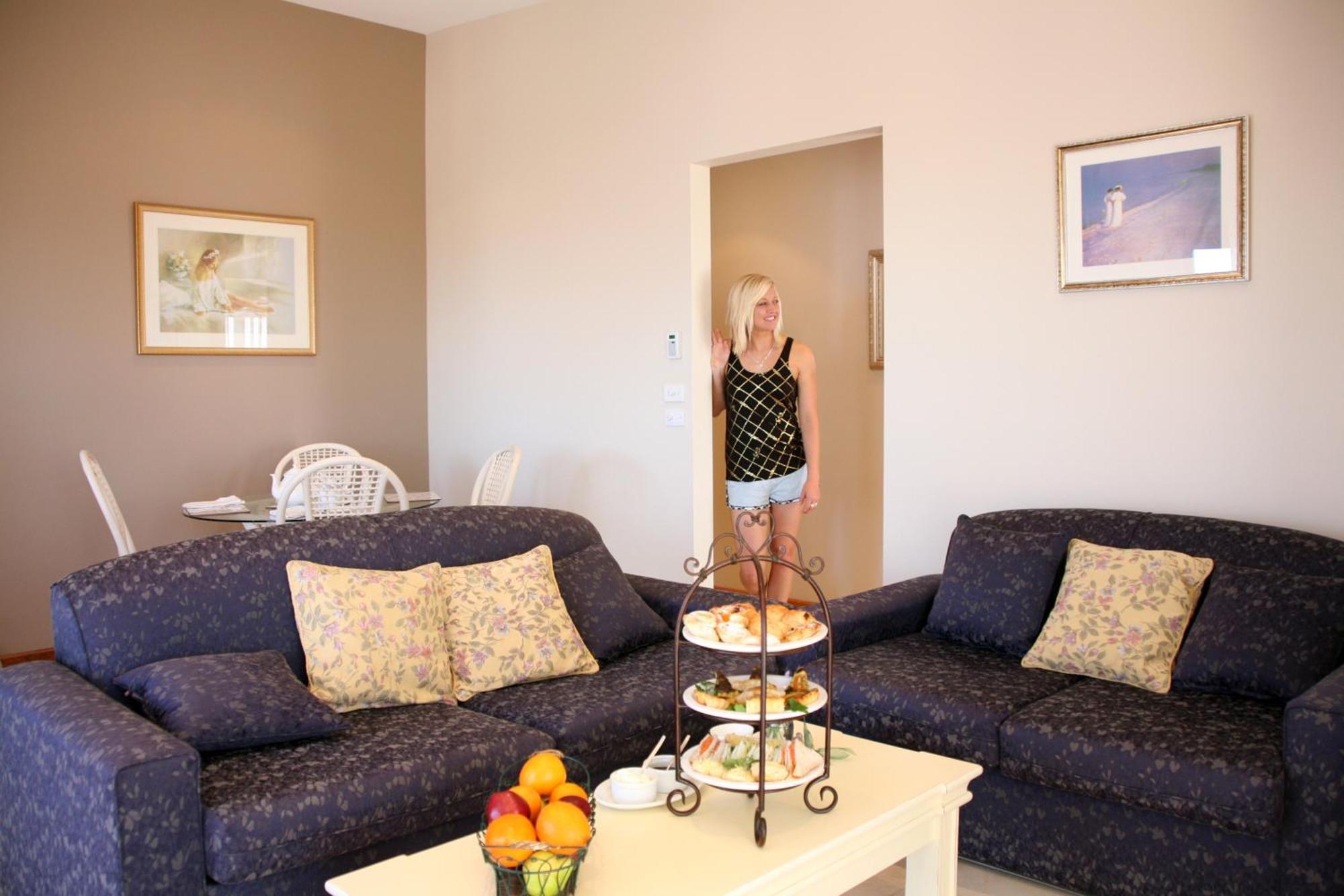 Lavender House Bed & Breakfast Entrance Εξωτερικό φωτογραφία